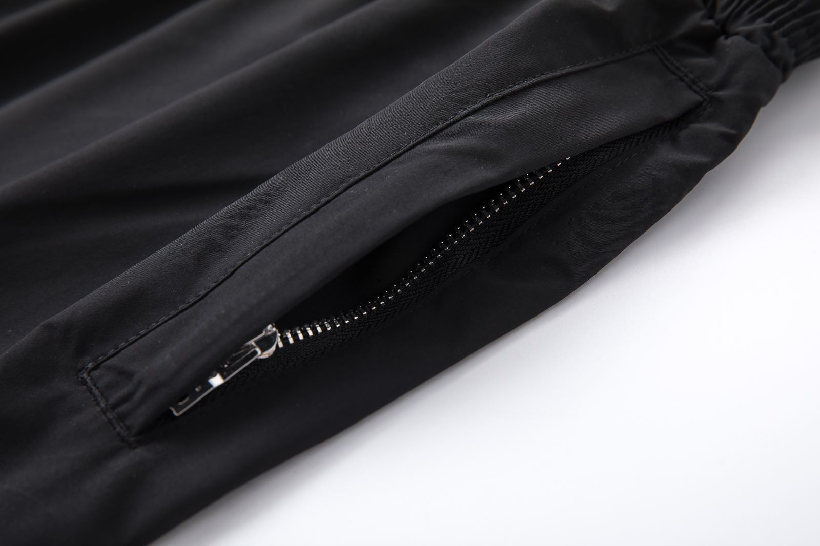 AMIRI LOGO