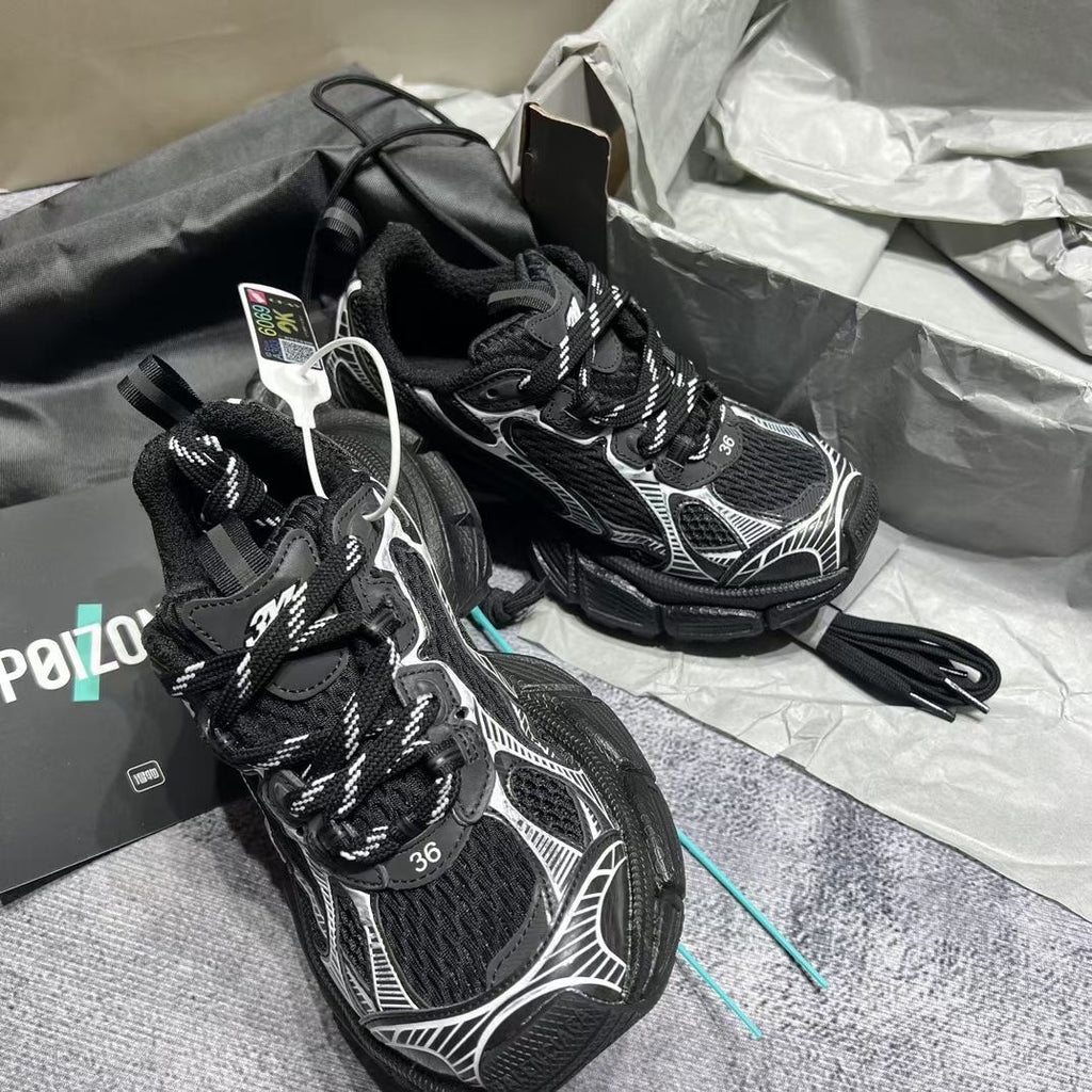OK 330 Balenciaga